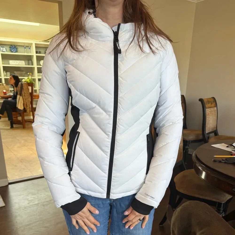 Calvin Klein Fitted Two-Tone Puffer